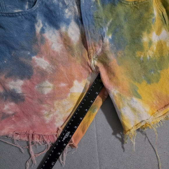 Levis Mens 501XX '93 Cut Off Tie Dye 7" Button Fly Shorts 85221-006 Size 32 - Picture 4 of 9
